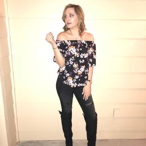 GORG OFF THE SHOULDER TOP